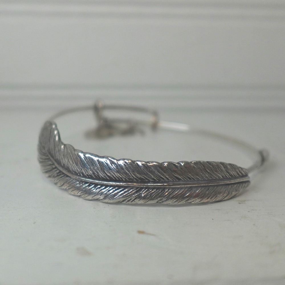 Alex and Ani Feather Plume Bangle Bracelet Silver Tone Energy Infused Jewelry